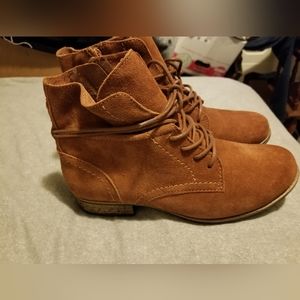 Earth Origians Womans Boots